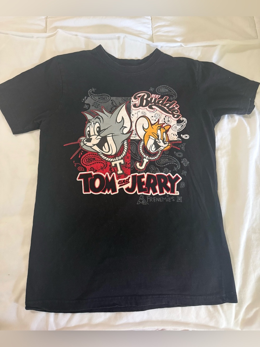 Tom & Jerry "Best Buddies Frenemies"
paisleyGraphic T-Shirt size YTH  L -14-16